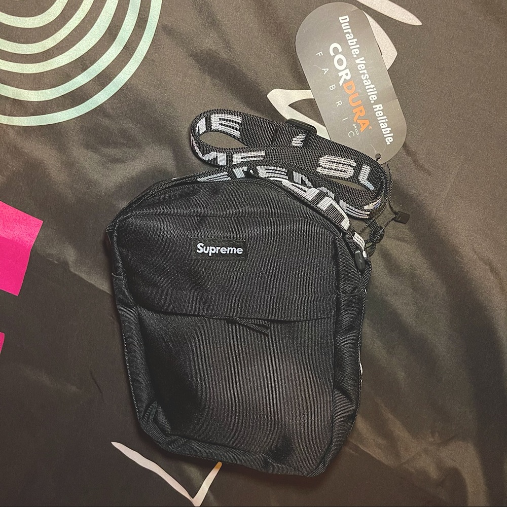 supreme ss18 shoulder bag